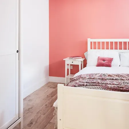 Town Centre Apartment, Two Bedrooms Apartmán Tullamore