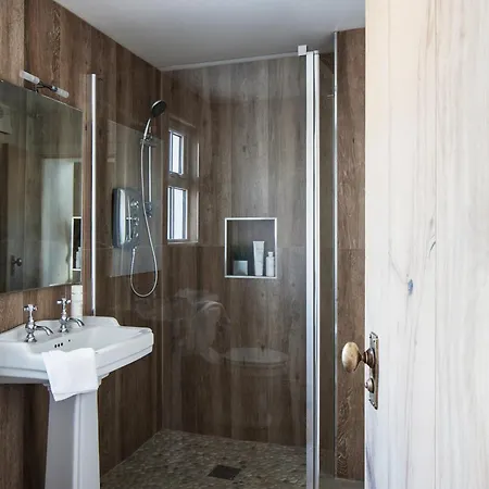 Lägenhet Town Centre Apartment, Two Bedrooms